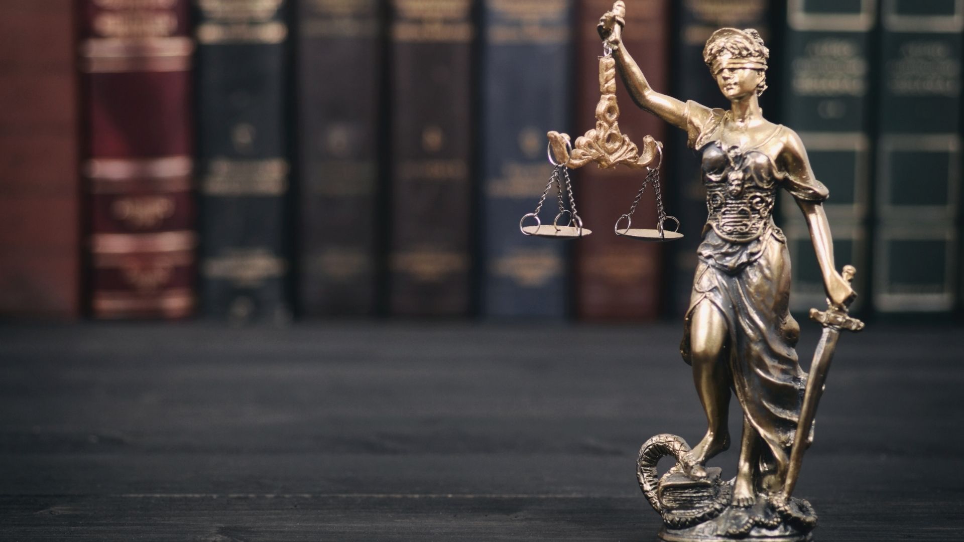 Av. Ahmet Zahid Ünlü